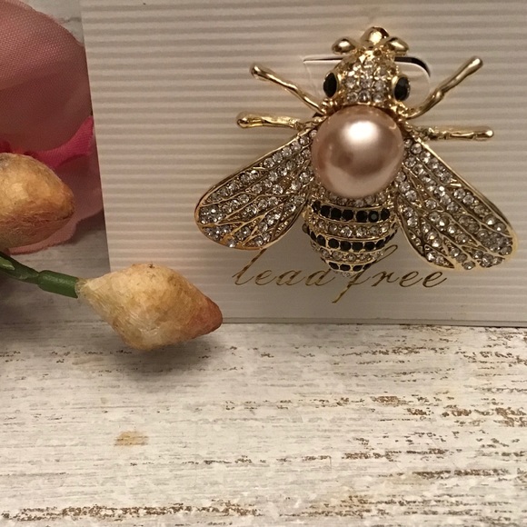 Bee Pin - Picture 5 of 7